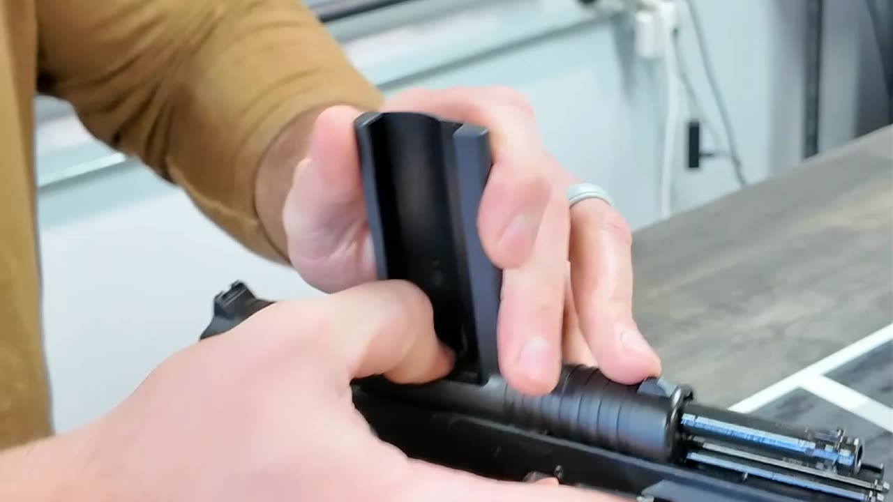 Does the KEL-TEC P57 Load FAST?