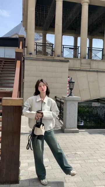 Women’s Reversible Striped Cropped Jacket – Designer Casual Outerwear