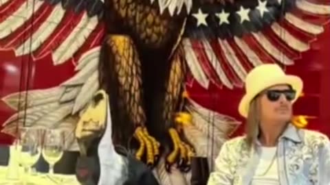 KID ROCKS NEW RESTAURANT IN NASVILLE GETS TRUMP’S
