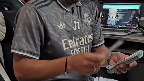 Now it's my turn to return the money #realmadri̇d #halamadridusa
