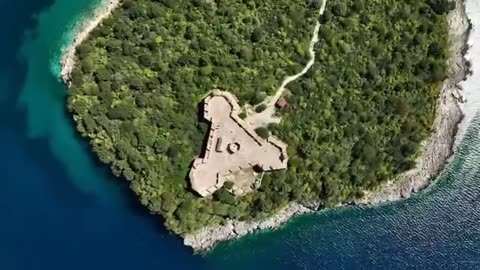 ‘Tavo i Ramës pagoi 100 mijë euro këngëtarin për fushatën e PS në Himarë’