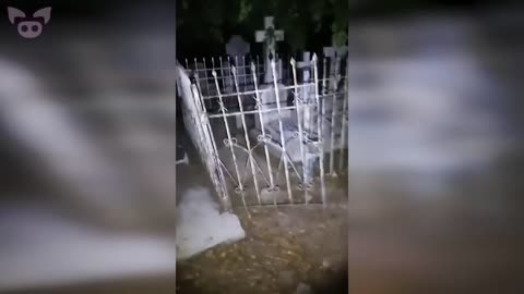 Haunted Cemetery 👻🪦