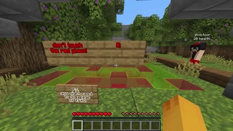 Can Anyone Survive These Minecraft Death Run Traps?! 😰