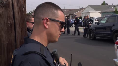 COPS S34 E10 Intruder Alert