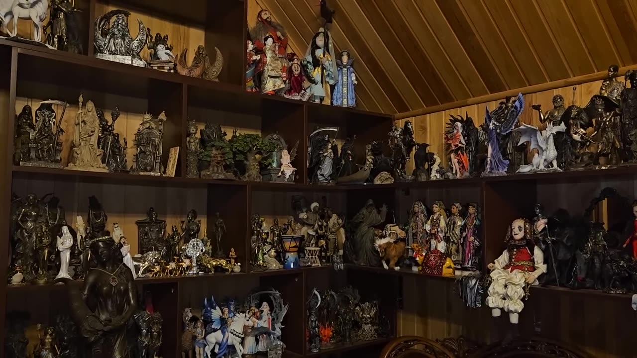 ПИР ВО ВРЕМЯ ЧУМЫ...