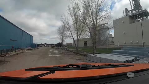 RAILROAD CROSSING SHORT #ourtruckinglife #vistatrans #reallifetruckers #trucking #atruckerslife