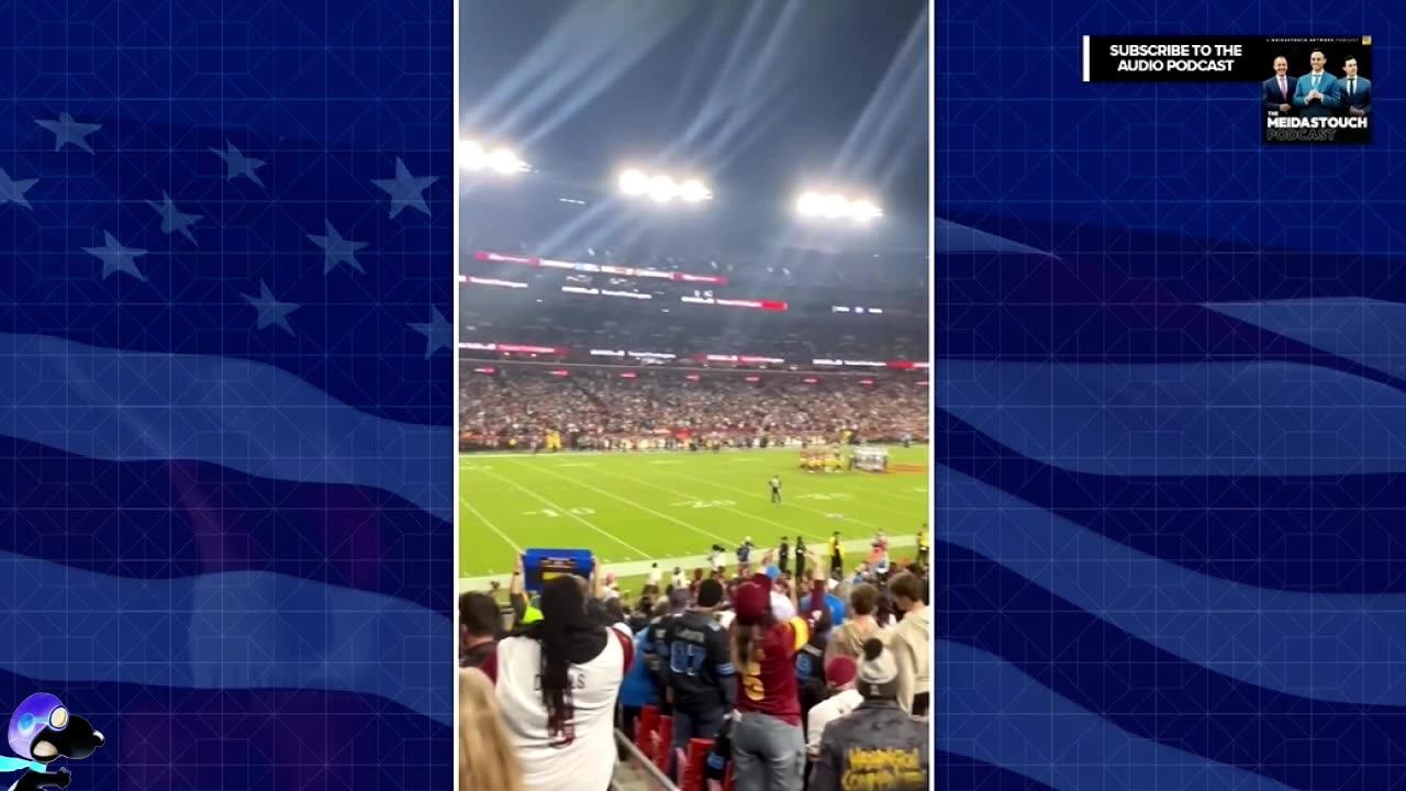 TRUMP HUÉ PAR LE STADE EN ENTIER