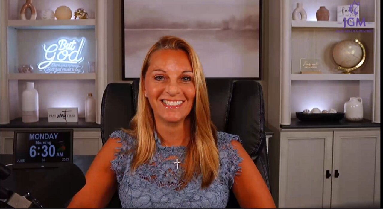 JULIE GREEN LIVE JUNE 30