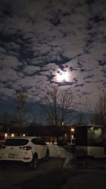 Full Moon over Addison, Illinois, Jan 2nd, 2026