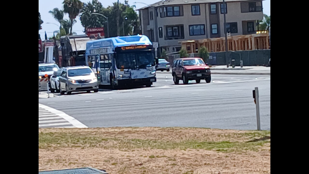 Oc Bus 2016 New Flyer XN40 5829
