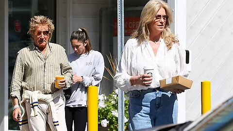 Rod Stewart & Penny Lancaster Enjoy Coffee Date