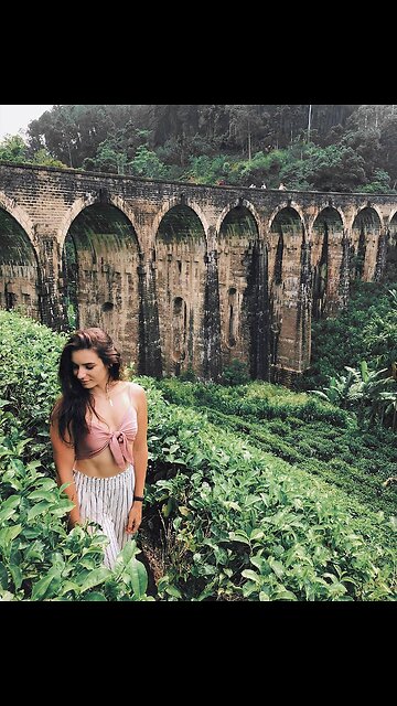 Explore the Enchanting Nine Arched Bridge in Ella