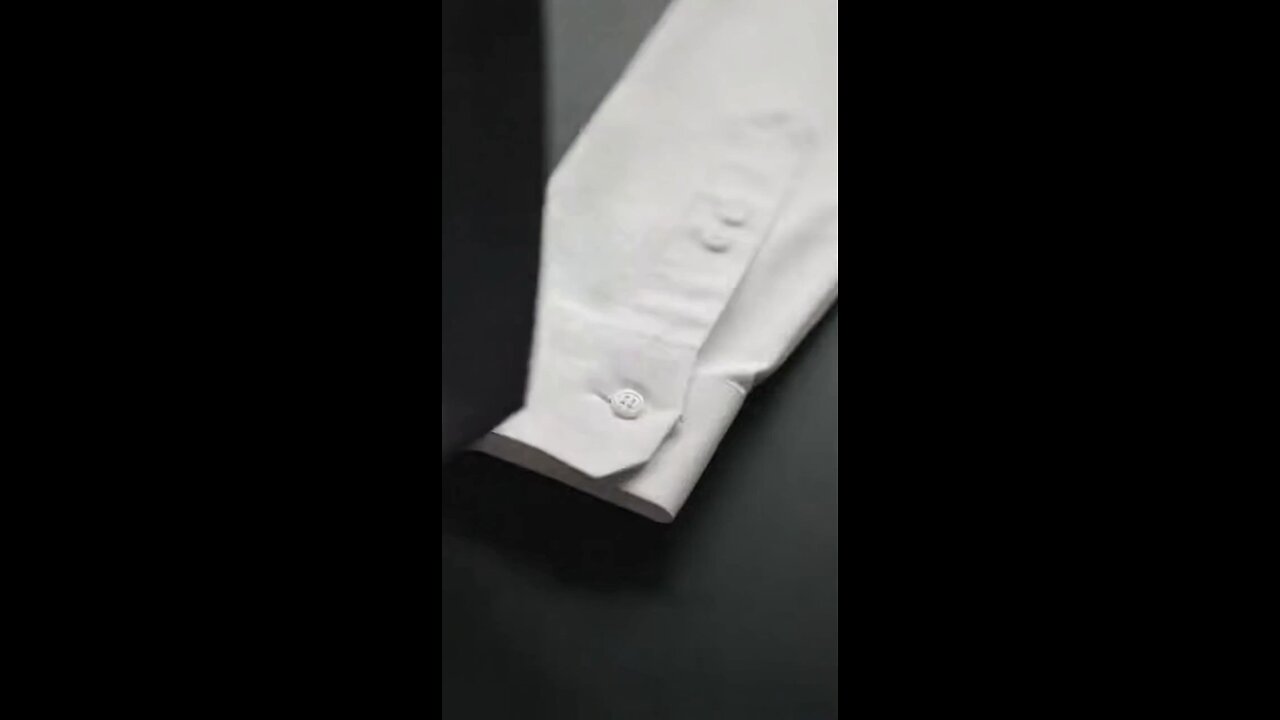 The Power of Simple” – La Mode Men’s Elevate Your Look: