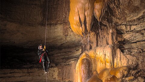 POOPY Water Caving | O9 Well Cave Exploring in Texas (POV Caving)