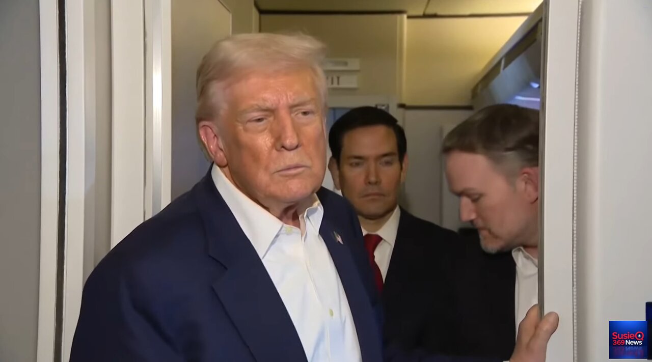 President Trump Gaggles with Press on Air Force One, Oct. 27, 2025