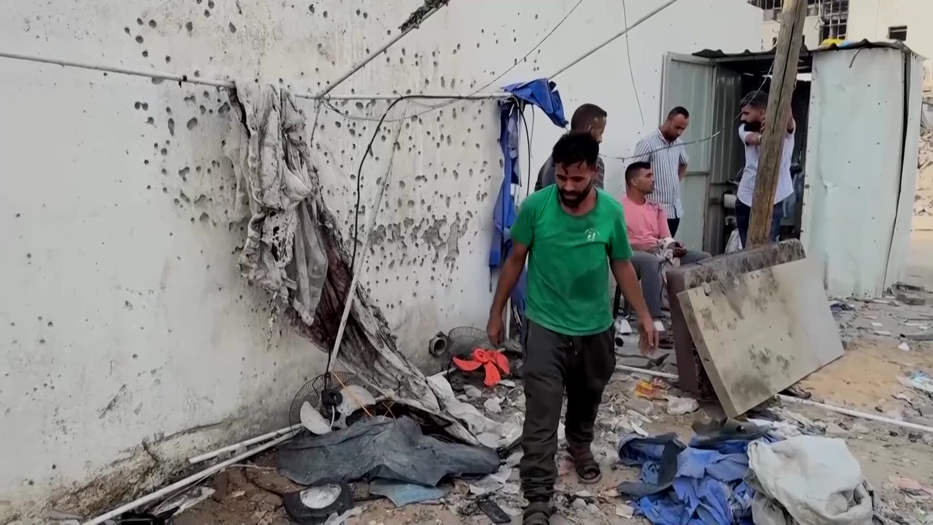 The perils Palestinian journalists face to document Gaza