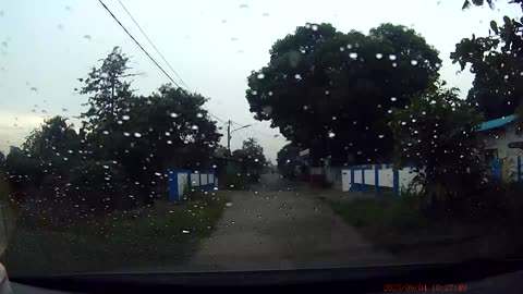 Unexpected Moments on the Road | Rainy Day Dashcam - Part 1