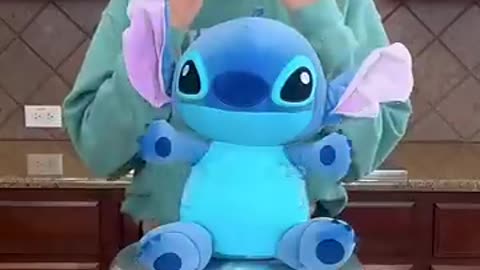 Incredible: Bring back the Stitch cake?!