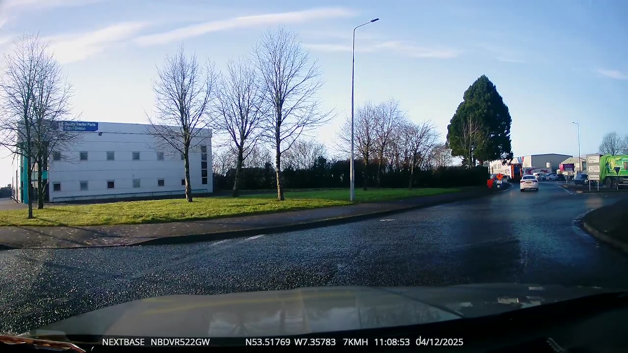 BMW Fails to Drift on a Roundabout