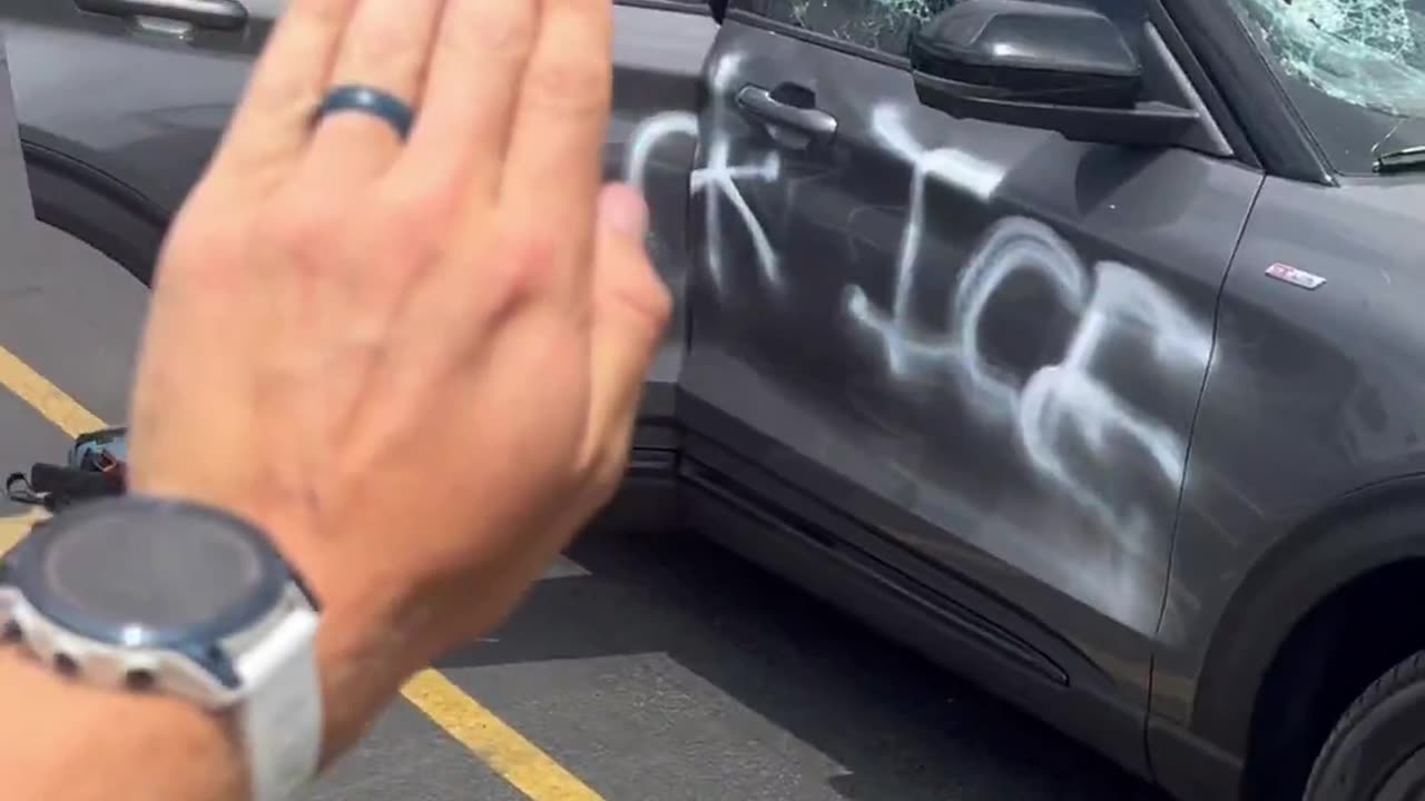 Far-Left Rioters Attack Fox Los Angeles Reporter Matthew Seedorff