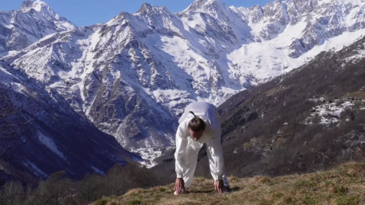 10 MIN TAI CHI STRETCHING to be More Elastic and Feel Good
