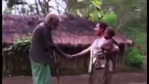 This is how a tribe in Papua New Guinea communicate