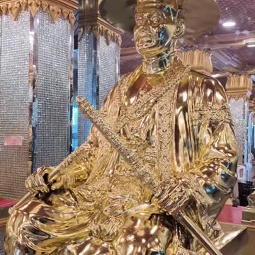 ปิดทองสมเด็จพระเจ้าตากสินมหาราช วัดวีระโชติฯ ฉะเชิงเทรา