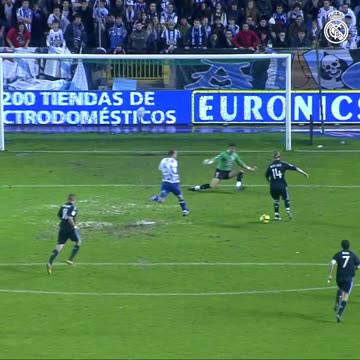 Guti's unforgettable assist with the 'rearview mirror'