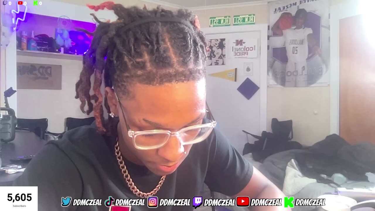 NEW STREAMER HEY GUYS GOAL IS 10 FOLLOWERS