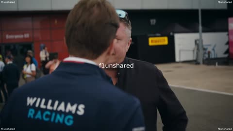 Formula 1 Drive To Survive_S07E04_Carlos Signs