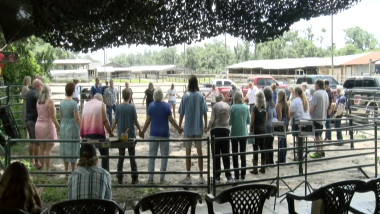 Skipper Calder & Cowboy-up Ministry bring horse training with a message at 11am.