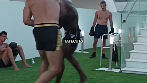 POV: Andrew Tate vs Muscle Giant – Who Wins the Mental Game?