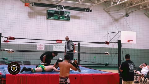 Next Revaluation Lucha Libre:Yela Man vs Rayo