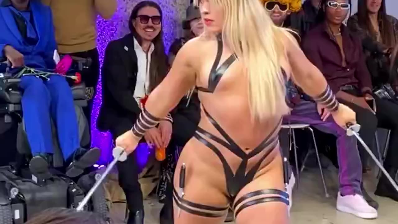 CALM DOWN FASHION SHOWS