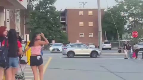 ILLEGAL IMMIGRANT RUNNING FROM COPS PARODY