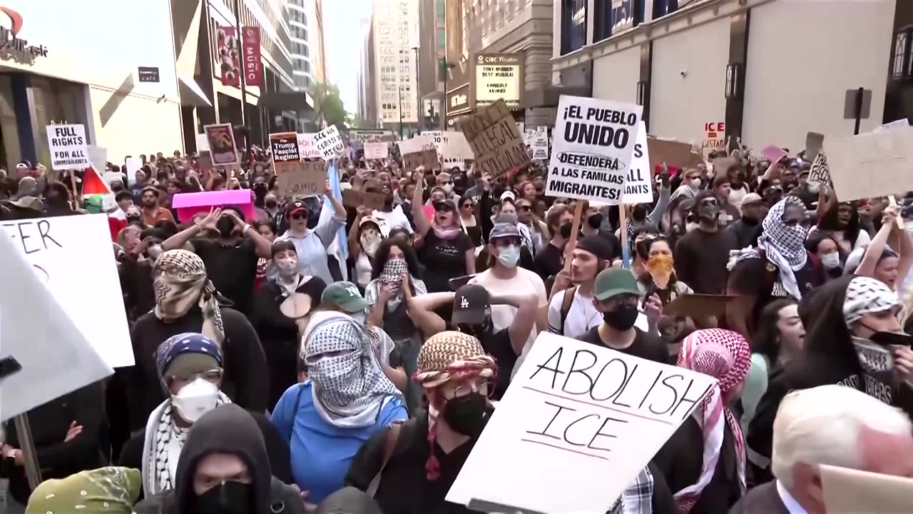 Anti-ICE protesters clash with police in the streets of Chicago
