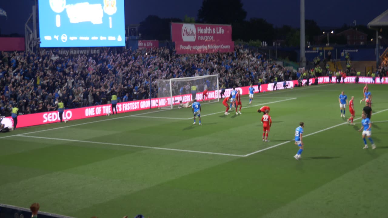 Stockport County v Leyton Orient