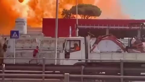 8 police officers & 1 firefighter injured in massive Rome explosion — Corriere della Sera