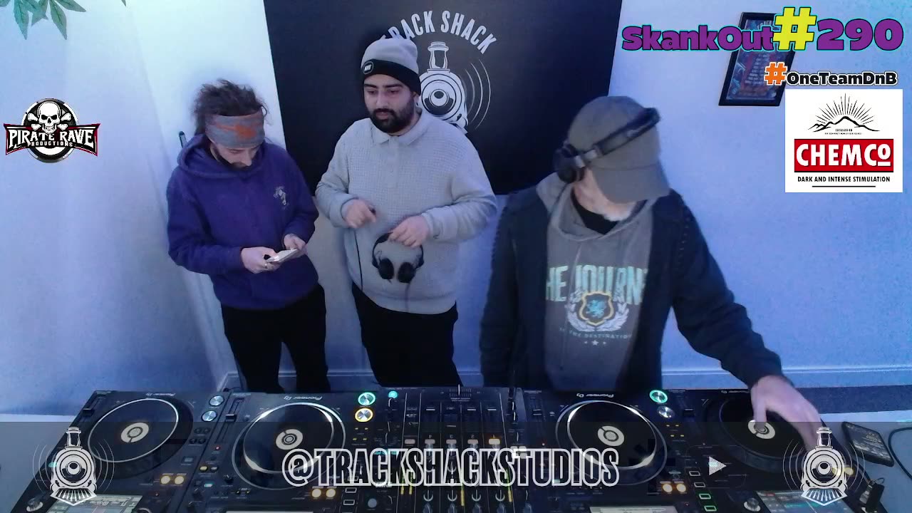 SkankOut#290 is live! linktr.ee/skankout for all live links!