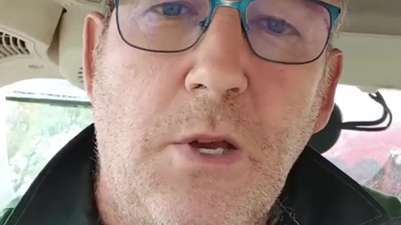 Sébastien béraud 29 Août ils sont entrain de creer la famine en tuant nos vaches et nos poules...