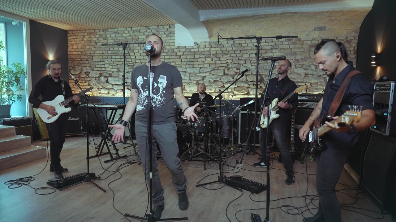 KINGCROW- Glitch (Official Playthrough Video)