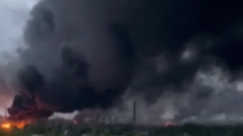 🔥🏭 Ukraine Russia War | Burning Ukrainian Oil Refinery Near Drohobych, Lviv Region | RCF