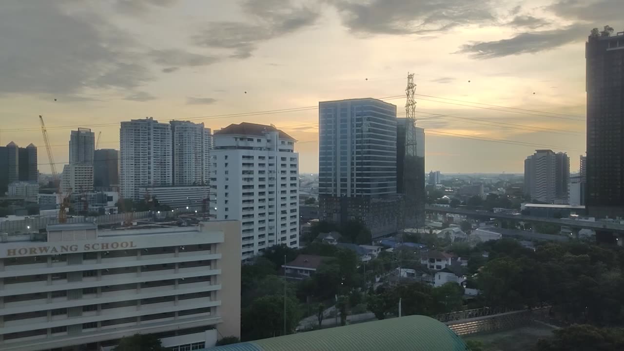 sunrise timelaps in bangkok