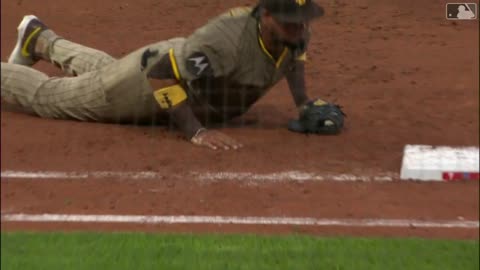 Luis Arráez no necesitó ayuda para este dobleplay