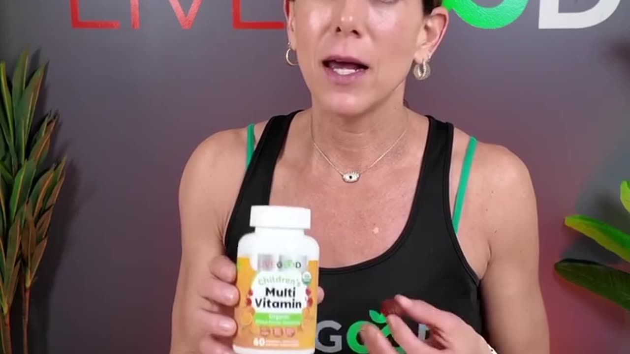 Why Most Kids' Vitamins Are a No-Go — Try This Clean Option Instead! 💚