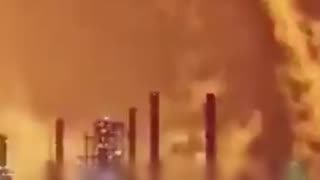 Misiles de Irán golpearon una refinería israelí