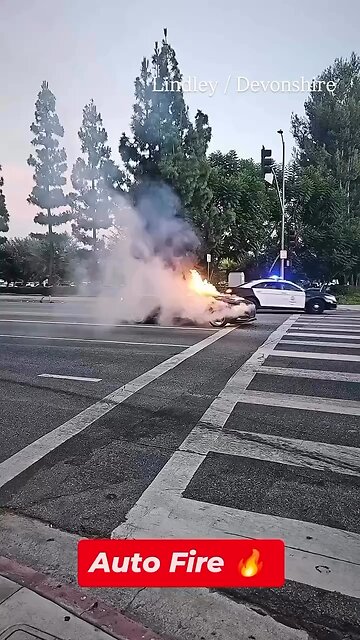 Looks like someone's car went full "Ring of Fire"