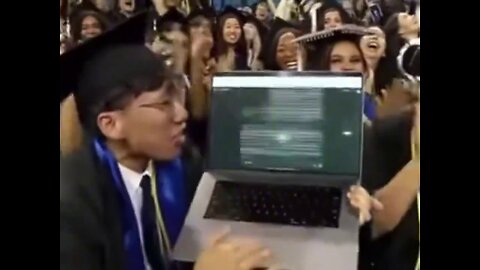 UCLA graduate shows off ChatGPT he used for final projects right before officially graduating 😭
