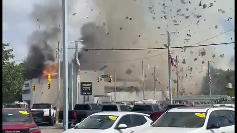 Vehicle crashes into veterinarian office, followed by large explosion in Wilmington