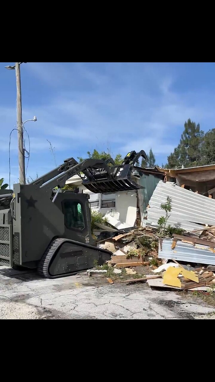 Florida Sheriff DESTROYS A Drug House